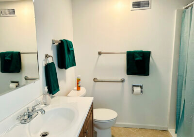 Sycamore Springs Park - Hideaway Bathroom